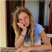 sono diplomata insegnante hatha yoga, e insegno anche pilates